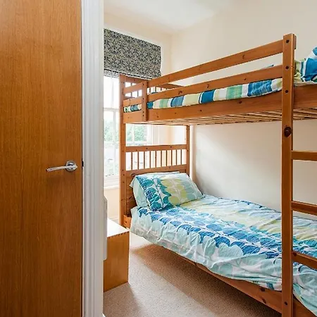 Apartment Priory House *